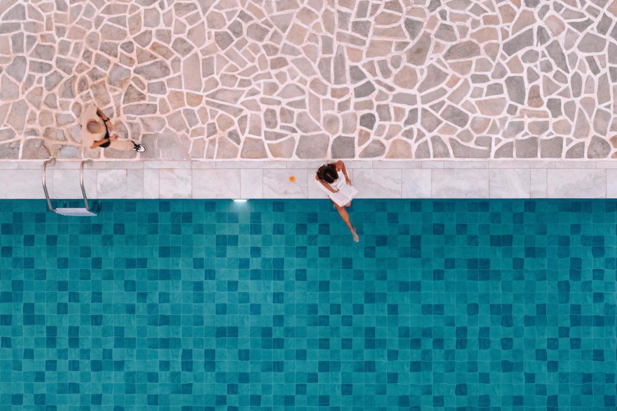 Pnoi Hotel ロガラス エクステリア 写真