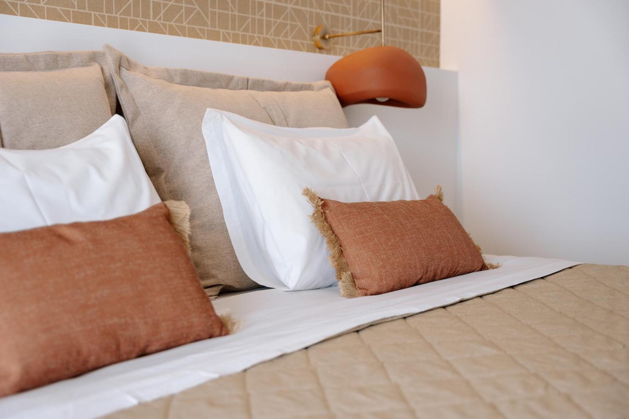 Pnoi Hotel ロガラス エクステリア 写真