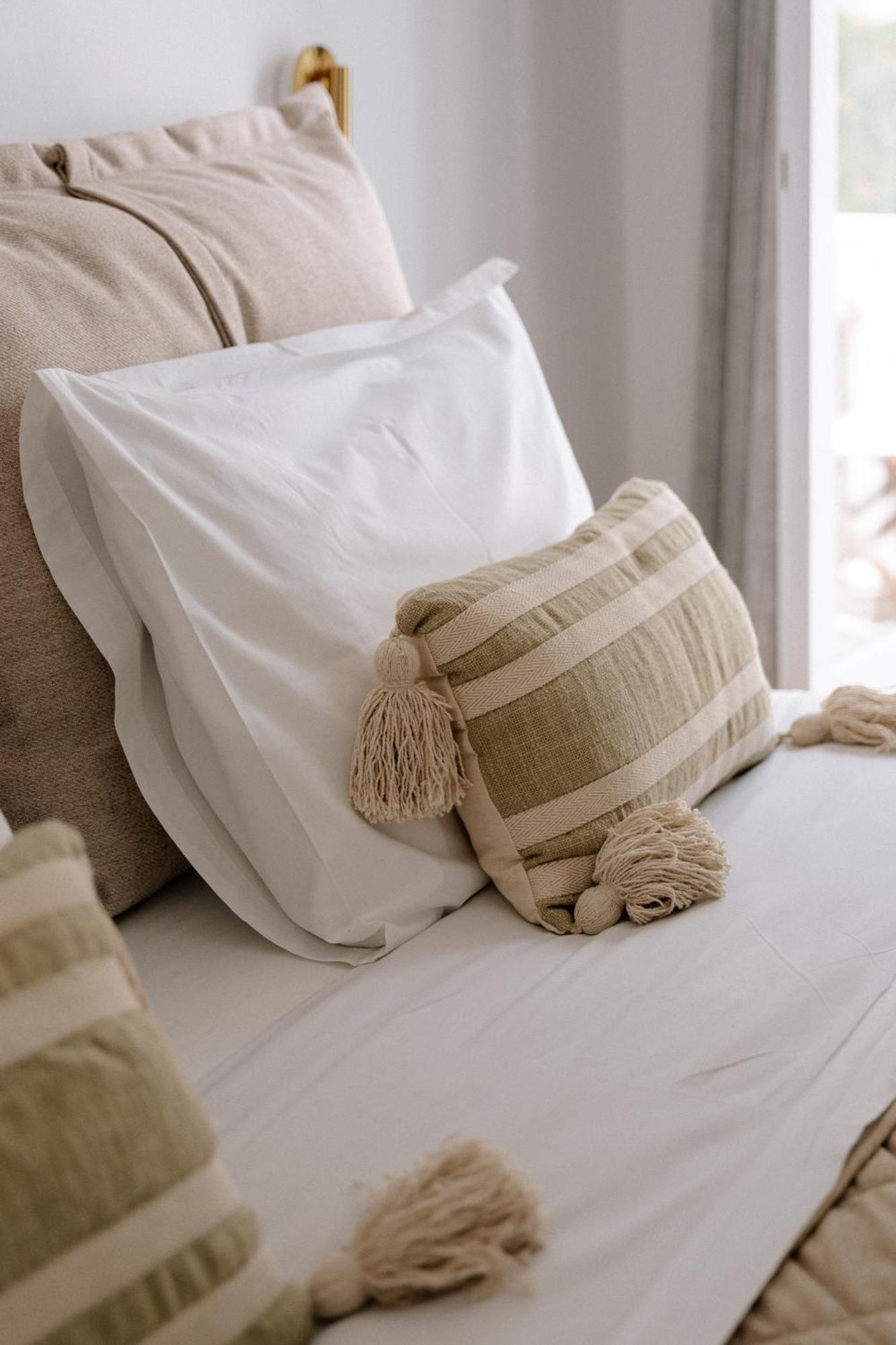 Pnoi Hotel ロガラス エクステリア 写真